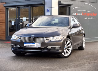 BMW 328i Modern Line F30 Bi-Xenon Used vehicle for sale | First registration 06/2013 | Price 18.490 €