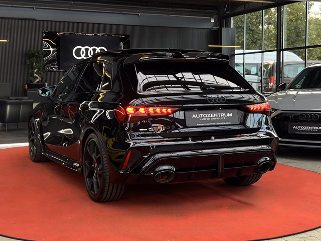 Audi RS 3 Sportback / 360° CAM / PANO / ACC / MATRIX / 2.5 294 kW TFSI quattro - photo 4