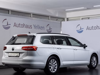 Volkswagen Passat 2.0 TDI Comfortline  LED ACC RFK - foto 4