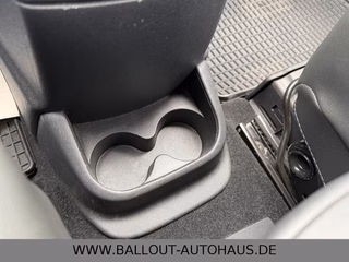 Renault Scenic III BOSE*1.HAND*KLIMA*NAVI*KEY*BT*AHK*CAM - photo 25