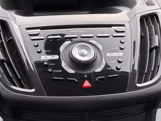 Ford Kuga Titanium Automatik / 4x4/ / RFK / Leder - foto 16