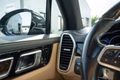 Daumennagel 16 - Porsche Cayenne S APPROVED 7.27 Luftfeder. Service neu