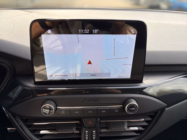 Ford Focus Turnier ST-Line 2.0 TDCi +NAVI+PDC+RFK+WINTERPAKET+ - bilder 8