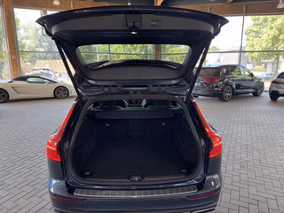 Volvo V60 Kombi Inscription AWD D4 HUD AHK Schiebedach - foto 24
