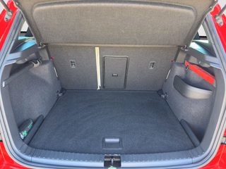 Skoda Karoq 2.0 TDI Style KLIMA / AHK / LEDER / PANORAMA / NAVI - bilder 11