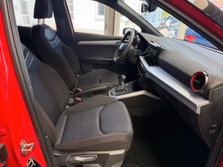 SEAT Arona FR Sport, LED Winterp CarPlay Navi - bilder 1