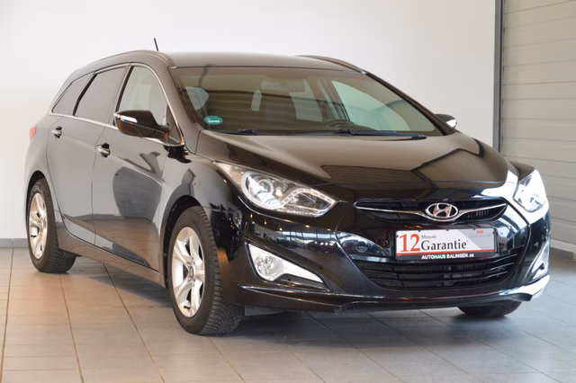 Hyundai i40 cw Style |KAMERA|NAVI|SHZ|GARANTIE Gebrauchtwagen Kaufen | EZ 08/2011 | Preis 9.000 €
