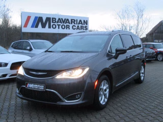 Chrysler Pacifica Used vehicle for sale