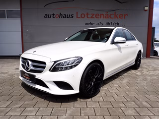 Mercedes-Benz C 300 AHK|LEDER|LED|NAV|RFK| Used vehicle for sale | First registration 08/2019 | Price 25.990 €