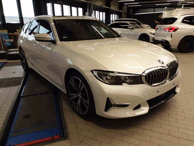 BMW 320 d xDrive Luxury Line Leder Pano Kamera ACC - foto 1