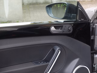 Volkswagen Beetle Cabriolet 2.0 TDI Sport Mega Ausstattung - bilder 18