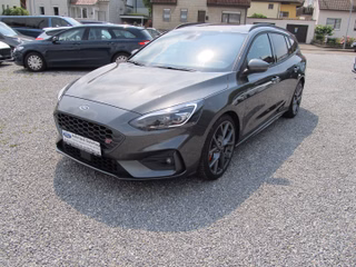 Ford Focus ST Turnier Autom. Styling+Performance+Technologie+Winter-P., LED adaptiv, RF-Kamera, Recaro - foto 1
