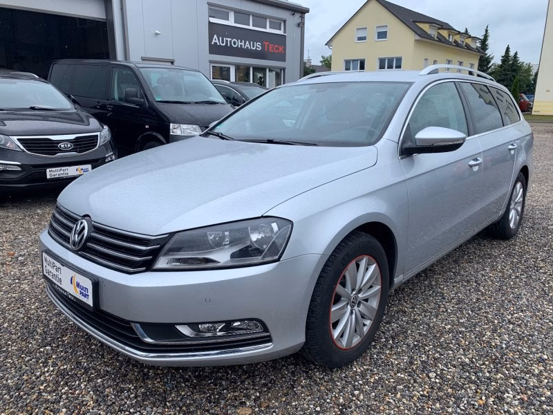 Volkswagen Passat Variant Comfortline BlueMotion 1.Hand NAVI S.Heizung SHZ PDC AHK