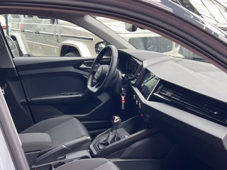 Audi A1 Sportback S-line PRE SENSE / TEMP / SPURWECHSEL / CAM 25 TFSI S line - foto 31