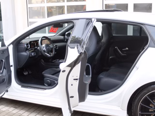 Mercedes-Benz CLA 180 AMG Line Automatik Panorama AHK - bilder 13