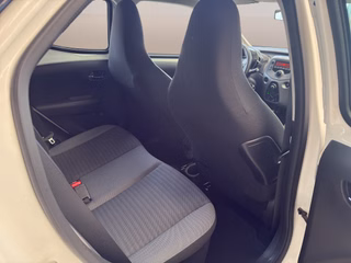 Toyota AYGO x-business Klima Bluetooth - photo 10