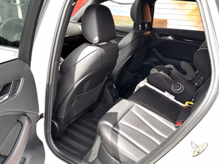Audi RS 3 Sportback 2.5 TFSI quattro Pano ACC Fernlichtassistent RS Design Paket - bilder 9