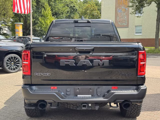 Dodge RAM 3.0L I6 RHO + BakFlip - foto 5