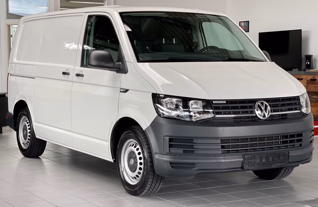 Volkswagen T6 Transporter Kasten BlueMotion 1.HD|AHK|TEMP.|FAHRASSIST Gebrauchtwagen Kaufen | EZ 05/2017 | Preis 17.500 €