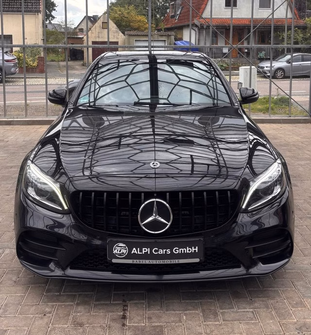 Mercedes-Benz C 220 d AMG Line  KAMERA/PANORAMA/NIGHT-PAKET - foto 3