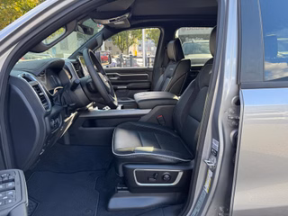 Dodge RAM 1500 Laramie Night AHK , Beifahrerdisplay - bilder 17