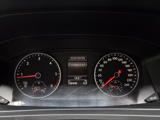 Volkswagen T6 Multivan 2,0 TDI EUd6 AdBlue Trendline KLIMA / PDC / BLUETOOTH /  FWD - foto 17
