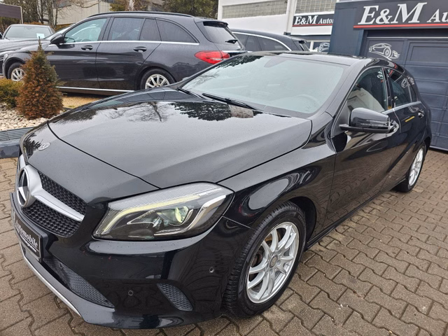 Mercedes-Benz A 180BlueEfficiency*NAVI*LEDER*XENON*LED*PDC*SHZ - photo 1