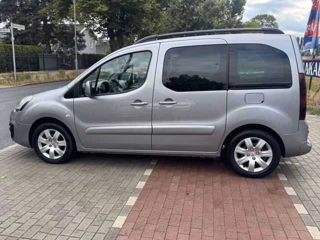 Peugeot Partner Tepee Allure 1.6HDi*Klima*Temp*AHK* - foto 9