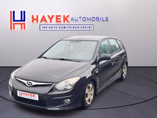 Hyundai i30 FIFA WM Edition AC / Euro 5 / 1.Hand - photo 1