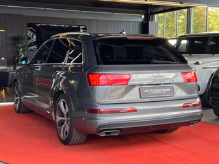 Audi Q7 3.0 TDI quattro S-Line / 7-Sitzer / HEAD-UP / SIDE ASSIST / AUDI PRE ASSIST / ACC / - foto 6