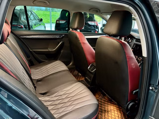 Skoda Octavia Combi Ambition 1,0 TSI  PDC Carplay SHZ - bilder 18