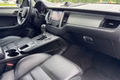 Daumennagel 18 - Porsche Macan Turbo  PDK/BOSE