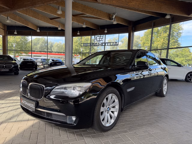 BMW 730 d 180 kW 6-Zylinder Diesel Scheckheftgepflegt Used vehicle for sale | First registration 12/2011 | Price 14.900 €