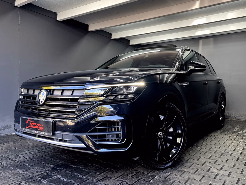 Volkswagen Touareg 4.0 TDI V8 R-Line 4M, LAST EDITION BLACK