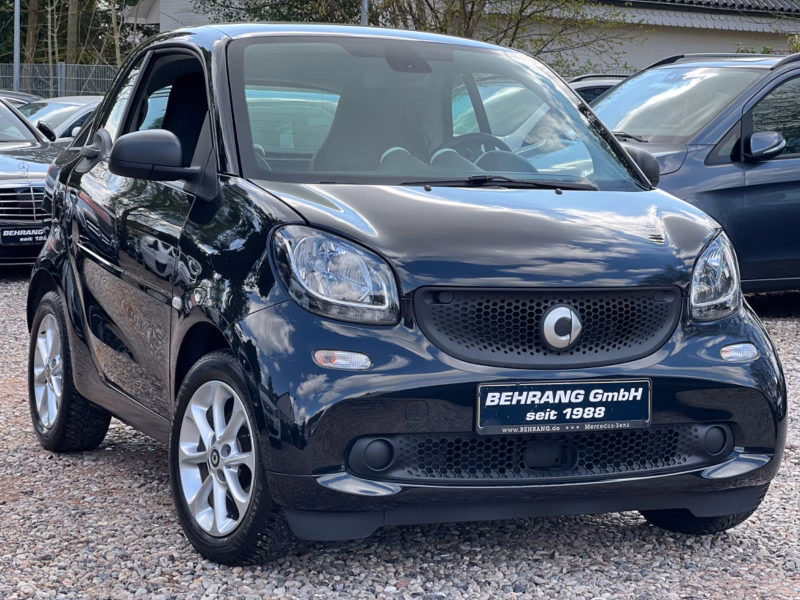 Smart ForTwo*PANORAMA*KLIMA*SITZHEIZUNG*AUTOMATIK*