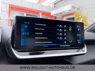 Peugeot 208 GT*1.HAND*NAVI*SPUR*TEMP*VIRTUAL*TOT*ACC*LED - photo 17