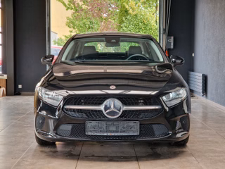 Mercedes-Benz A 180d Limousine Style*8G-DCT*KEYLESS*CARPLAY* - bilder 2