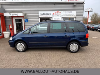 Volkswagen Sharan Trendline*2.HAND*AHK*KLIMA*7SITZER* EURO4 - photo 1