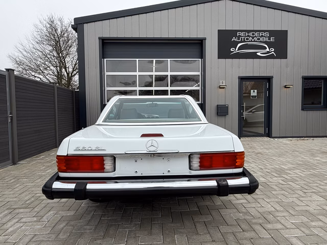 Mercedes-Benz SL 560 - foto 7